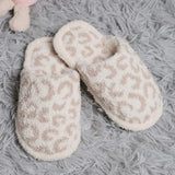 HOUSE SLIPPERS Shoes Fashion City Shoe size: S/M