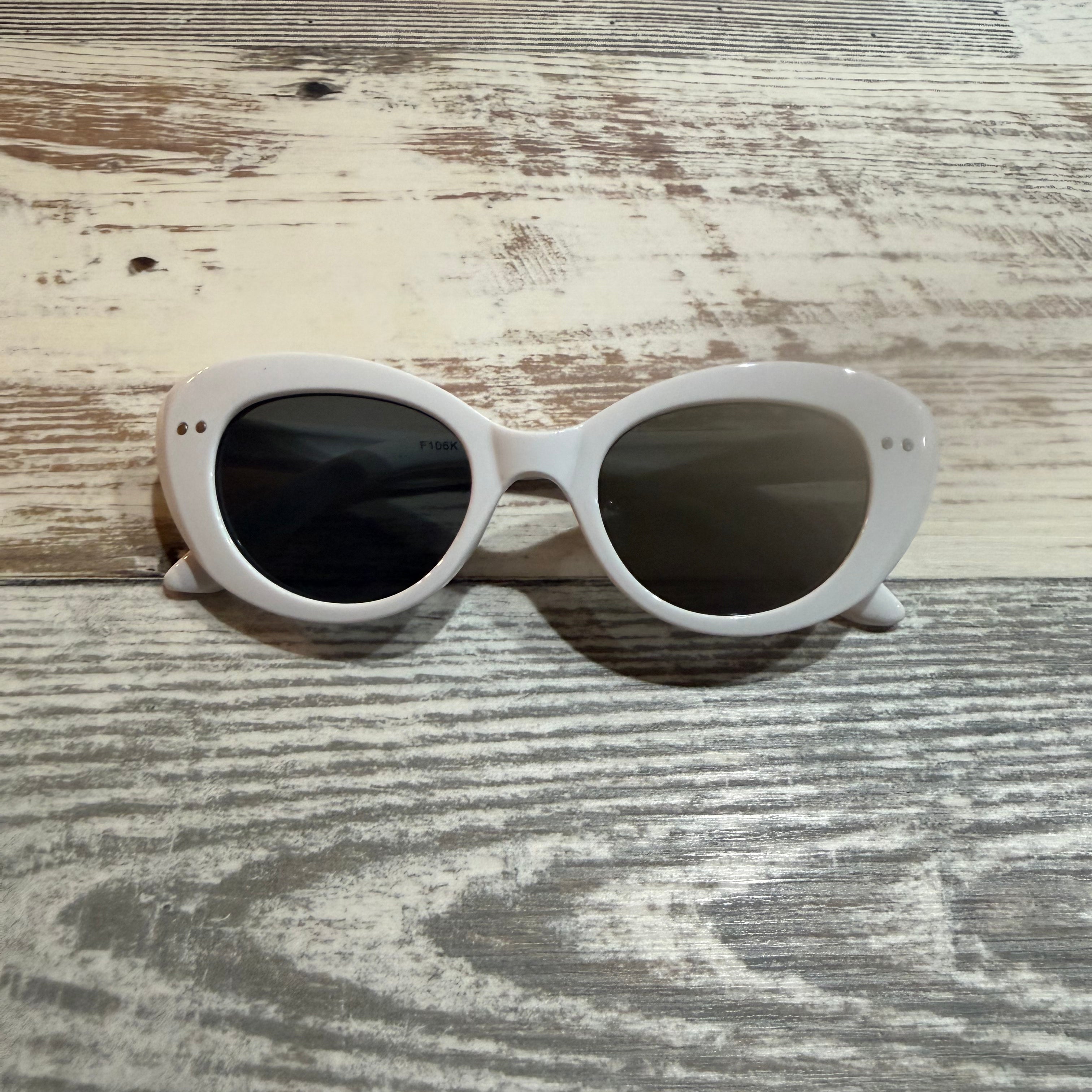 BOLD RETRO OVAL FRAME SUNGLASSES